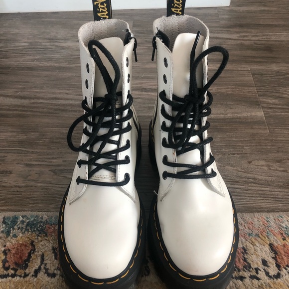 Dr. Martens: Jadon White Smooth Leather Platform Boots - Picture 3 of 6